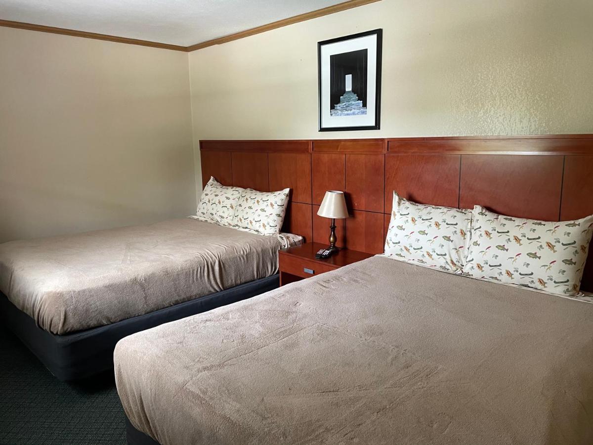 Hunter'S Friend Resort On Indian Point Esterno foto