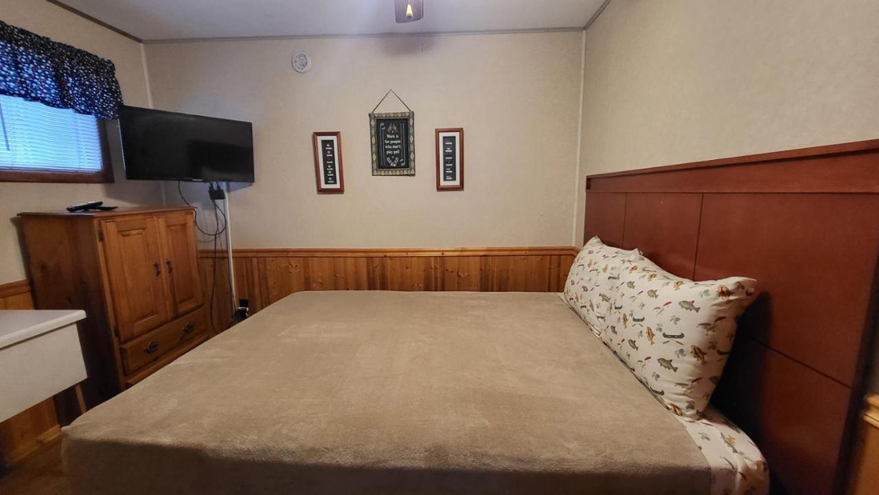 Hunter'S Friend Resort On Indian Point Esterno foto